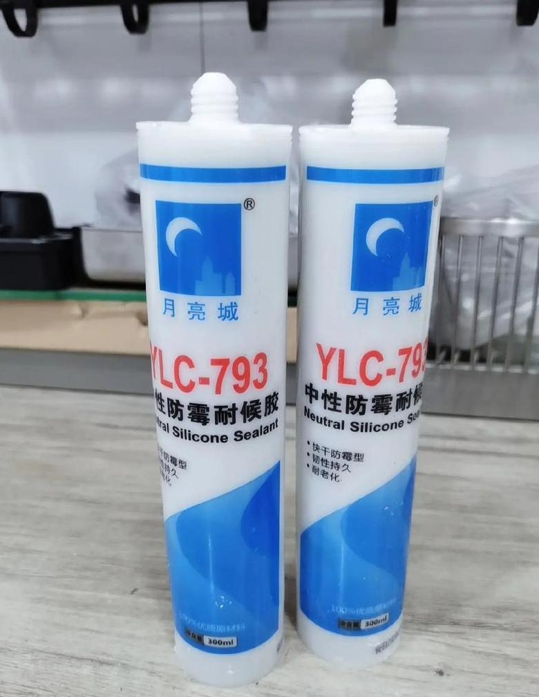 厨房下水管泄漏，玻璃胶封得住吗？