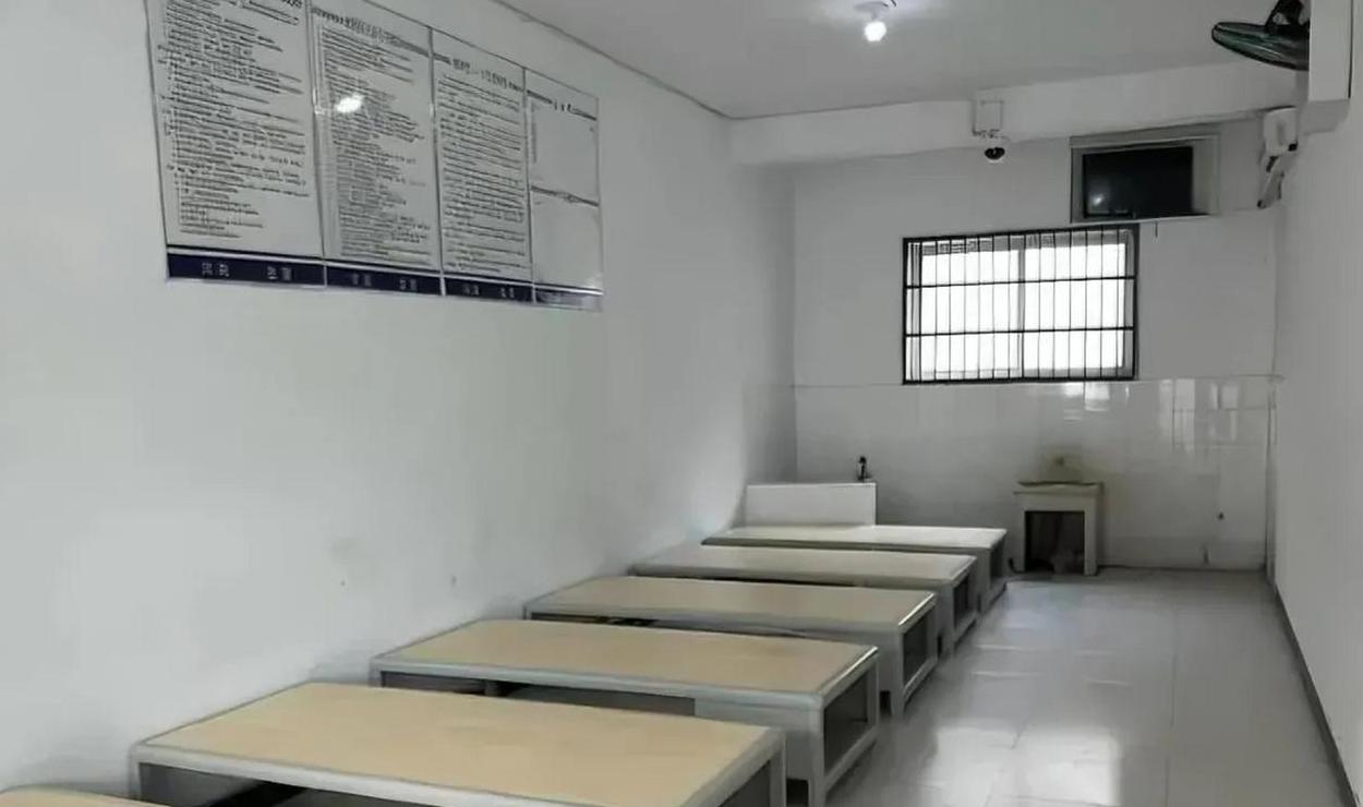 无证驾驶拘留15天生活揭秘
