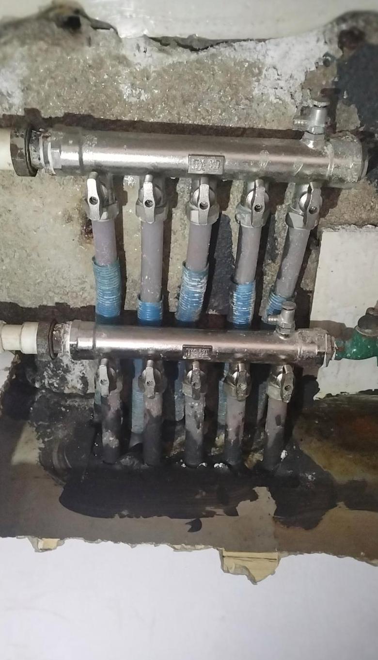 铸铁暖气片漏水解决方法