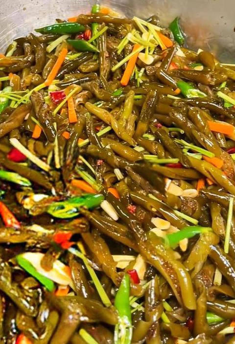 泡椒竹笋泡发脆嫩腌制技巧
