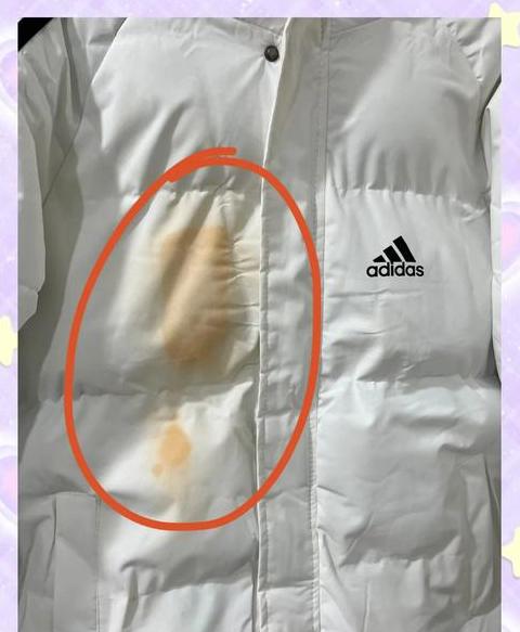 白色羽绒服油渍清洗攻略