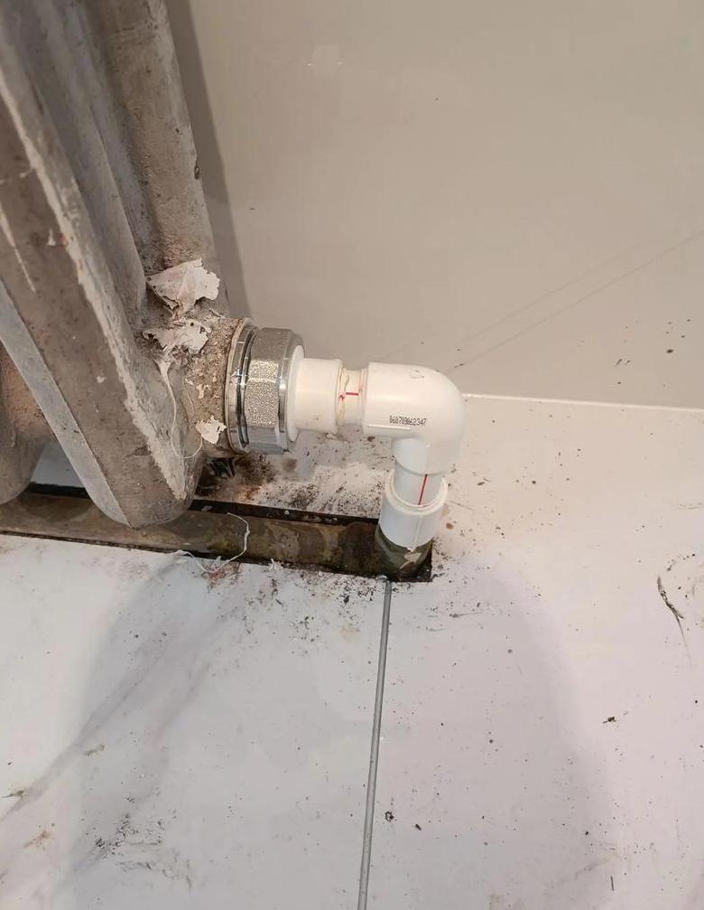 暖气片漏水了的修补方法