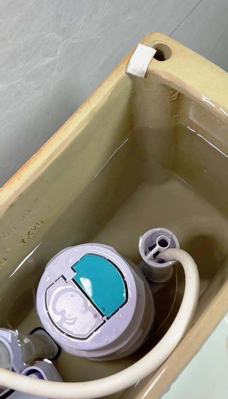 马桶水箱流水问题解析及解决方法