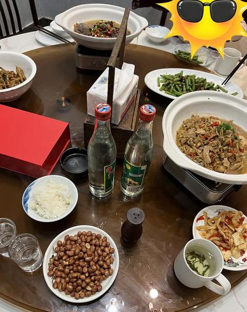 喝酒后一个小时吃饭会胖吗