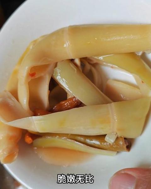 大竹笋变泡椒竹笋教程：家常做法分享