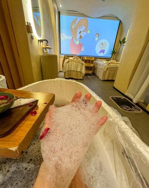泡澡后能喝红酒吗
