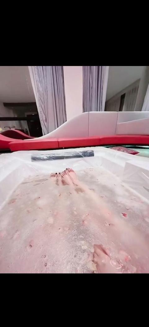 泡澡后可以喝酒吗