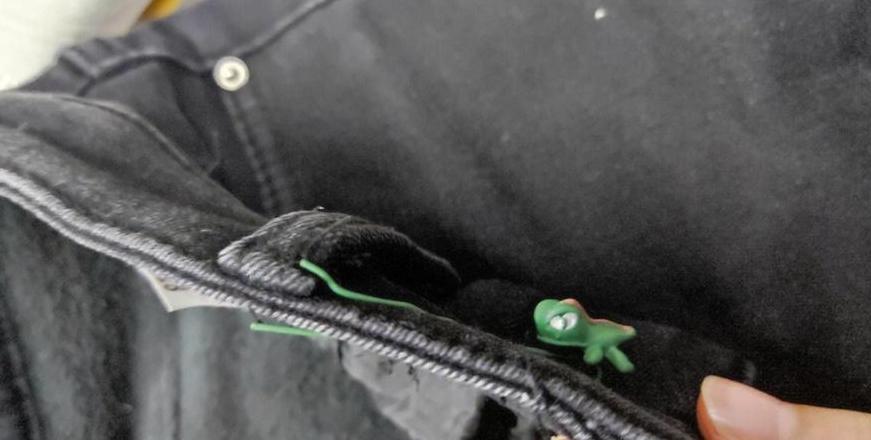 掉扣子：揭秘老一辈的预示智慧与应对之道
