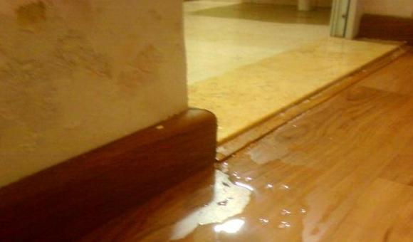 水泥地面潮湿渗水，5步解决指南