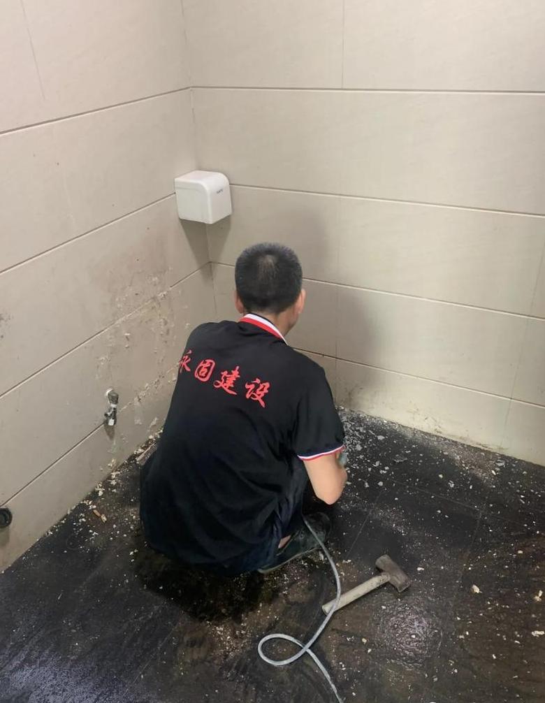 深圳免砸砖防水补漏师傅