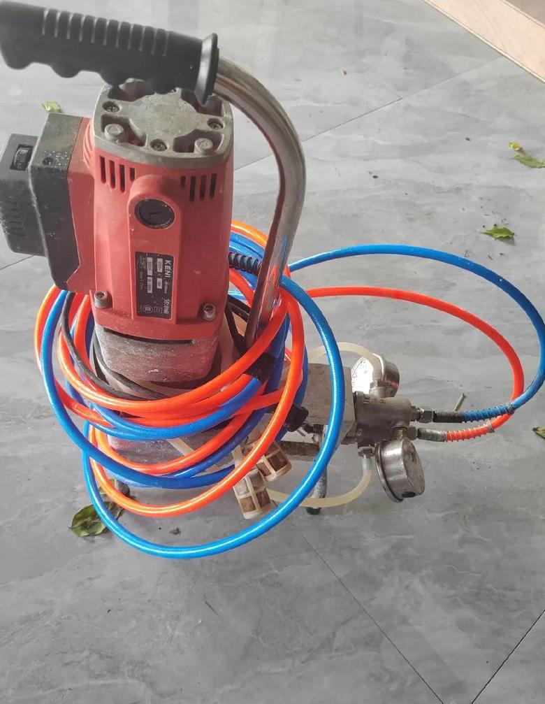 卫生间瓷砖漏水渗水补漏神器