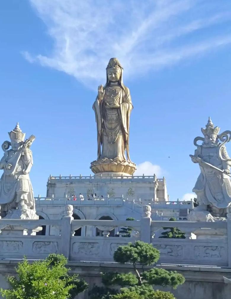 普陀山南海观音：文化地标与信仰之旅