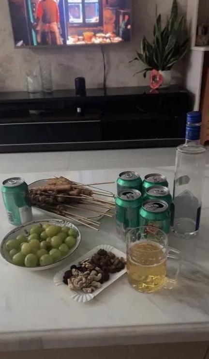 喝酒后洗热水澡很舒服