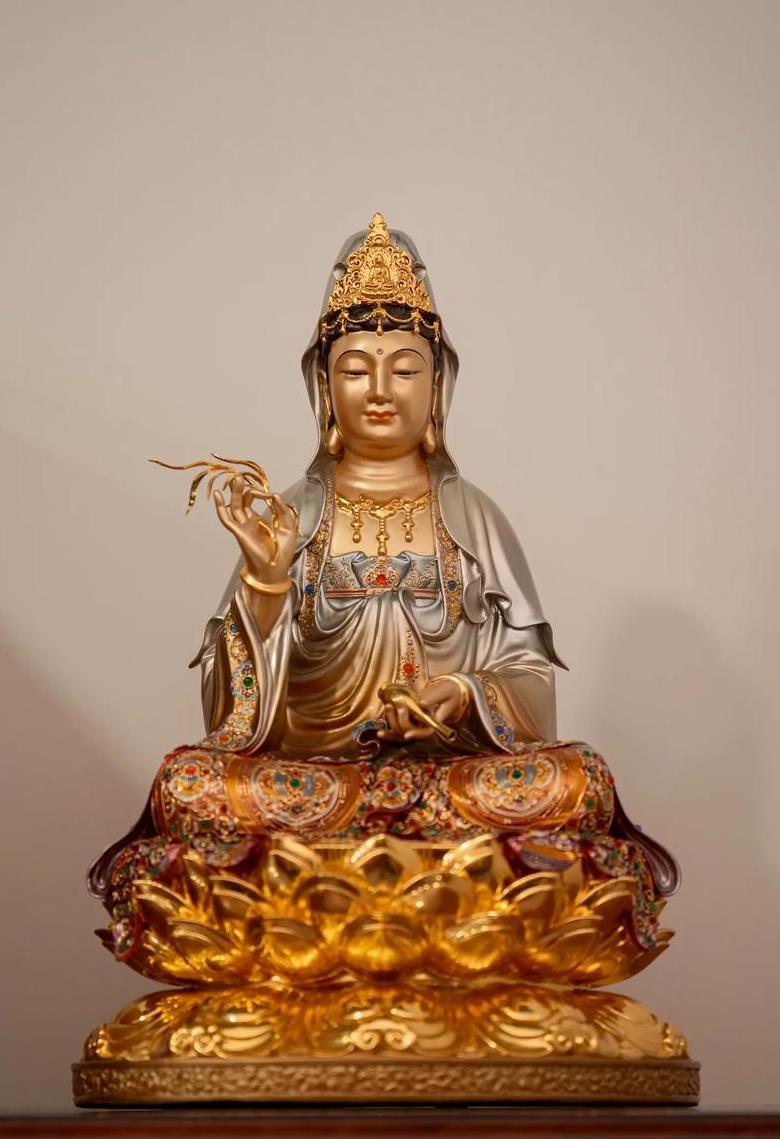 莲花观音的深层寓意解析