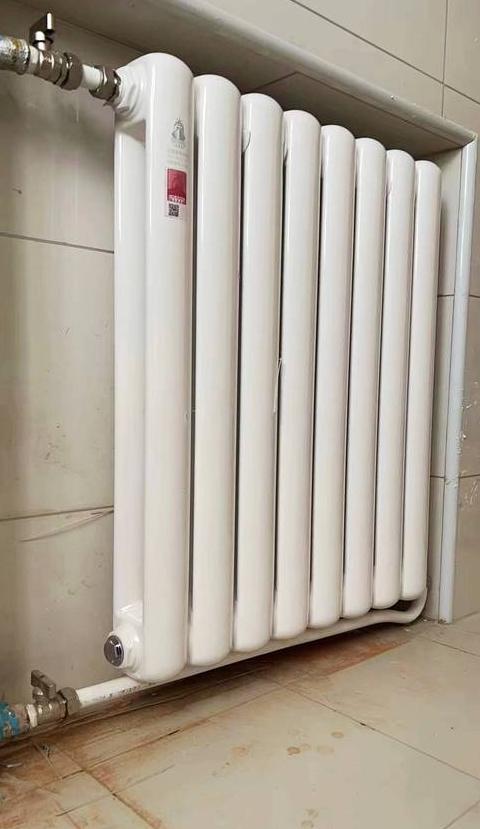 暖气片5025与6030对比解析